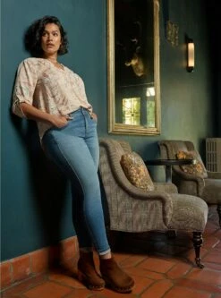 Bombshell Skinny Premium Stretch High-Rise Jean -Clothing Shop 11316603 01232 ls