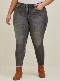 Sky High Skinny Super Soft High-Rise Jean