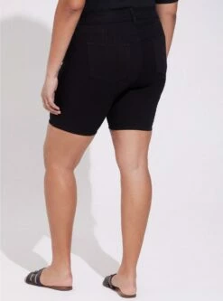 8 Inch Bombshell Premium Stretch High-Rise Short -Clothing Shop 12524253 00684 av2