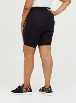 9 Inch Signature Waist Pocket Bike Short -Clothing Shop 15266353 00133 av2