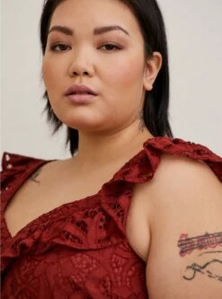 Lace Ruffle Short Sleeve Crop Top -Clothing Shop 18627010 05043 av3