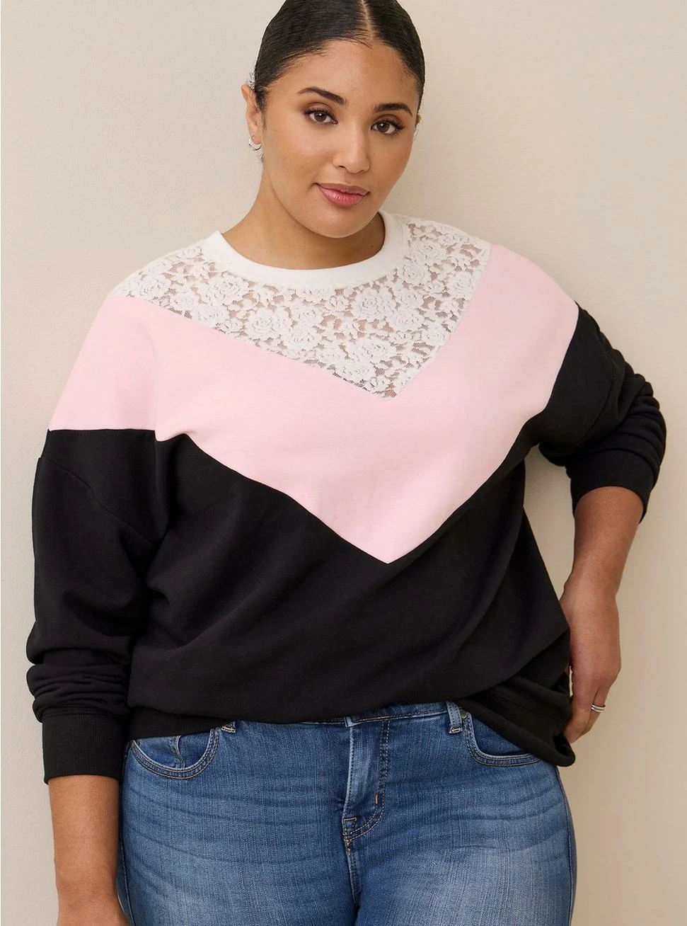 Relaxed Fit Super Soft Fleece Chevron Colorblock Lace Sweatshirt 2 Relaxed Fit Super Soft Fleece Chevron Colorblock Lace Sweatshirt - Image 2