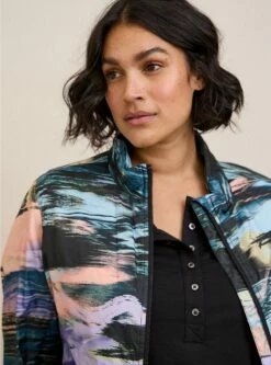 Happy Camper Polyester Woven Lightweight Active Jacket -Clothing Shop 40020088 02283 av3