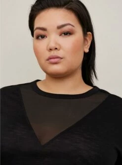 Relaxed Fit Feather Soft Slub V-Mesh Inset Tee 7 Relaxed Fit Feather Soft Slub V-Mesh Inset Tee -Clothing Shop 40055538 00684 av3