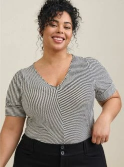 Studio Crepe V-Neck Puff Sleeve Top