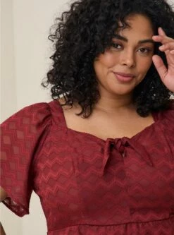 Fit And Flare Textured Chiffon Top -Clothing Shop 40070657 10323 av3