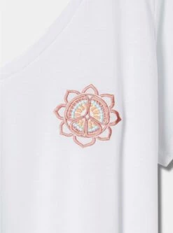 Hippy Face Girlfriend Classic Fit V-Neck Tee -Clothing Shop 40610002 05590 av3